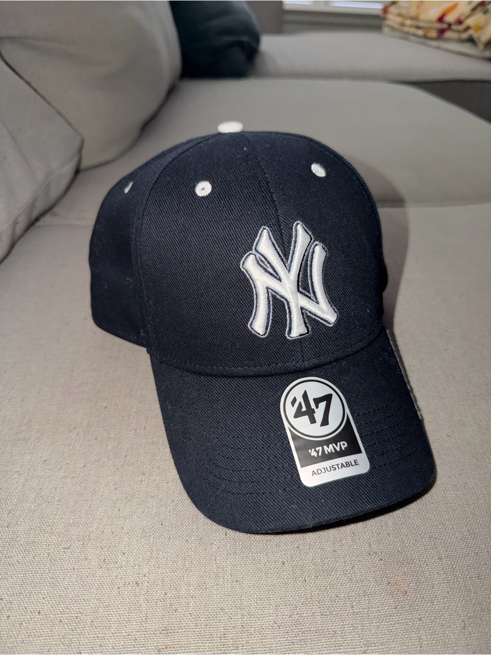 BRAND NEW Kids New York Yankees Baseball Cap - Embroidered